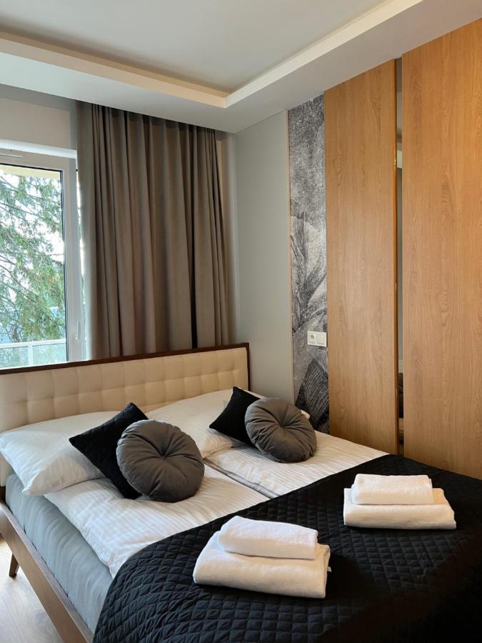 Family & Business Elegant Apartments Ul Lotnicza Centrum Galeria Korona - 1 Bedroom, Terrace, Air Conditioning, Garage - New! Kielce Exteriör bild
