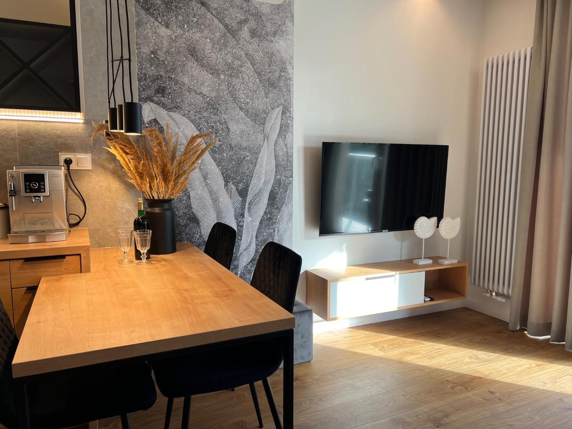 Family & Business Elegant Apartments Ul Lotnicza Centrum Galeria Korona - 1 Bedroom, Terrace, Air Conditioning, Garage - New! Kielce Exteriör bild